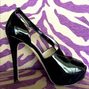 INC Black patent platform heels